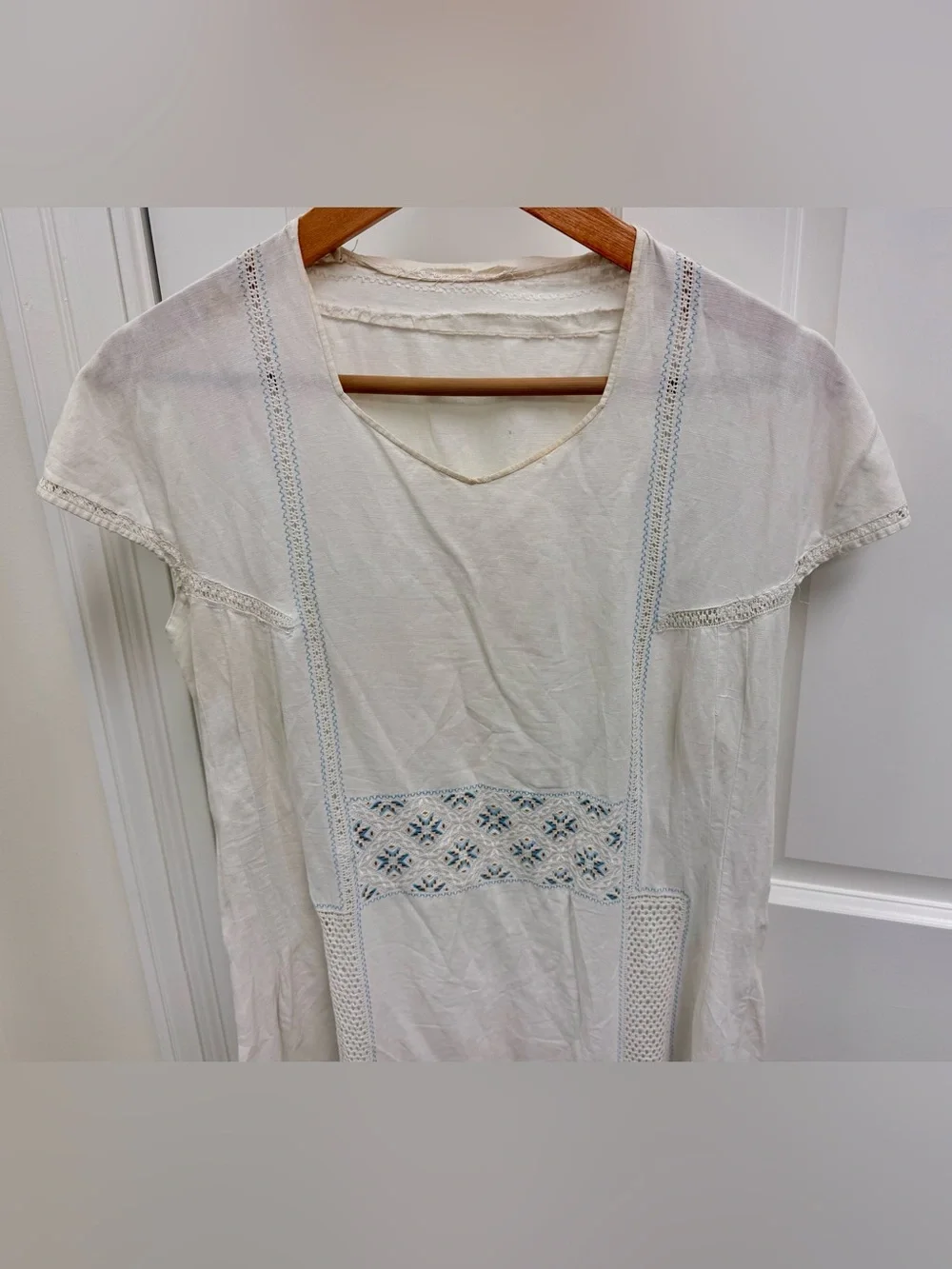 1920’s Antique Hand Embroidered Linen Chevron Lace Cottagecore Cream Lawn Dress - Picture 2 of 16